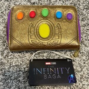 Brand NEW Loungefly Infinity Gauntlet Wallet